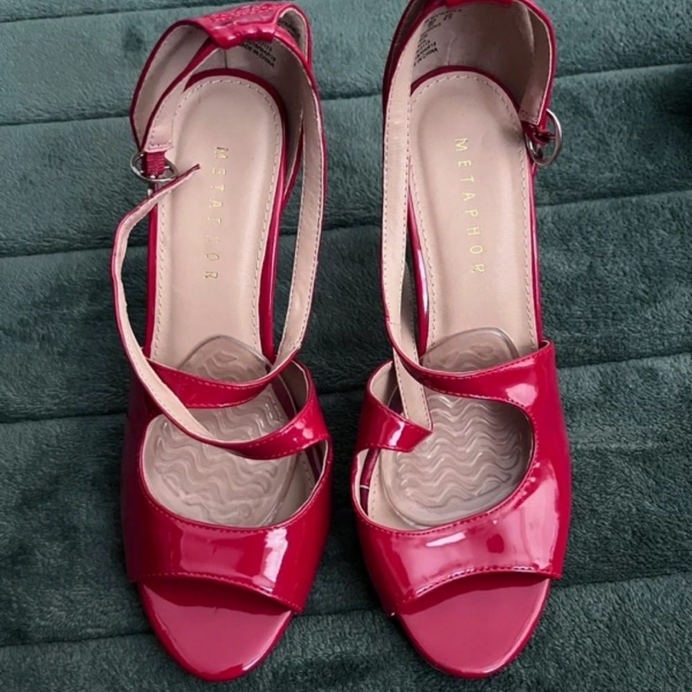 Metaphor Women's Bright Pink Patent Open-Toe Slingback Heels